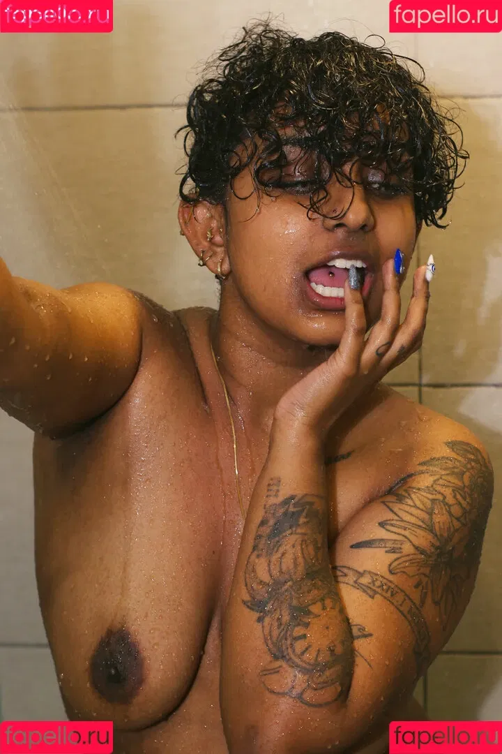 Vogue Unicorn Onlyfans Photo Gallery 