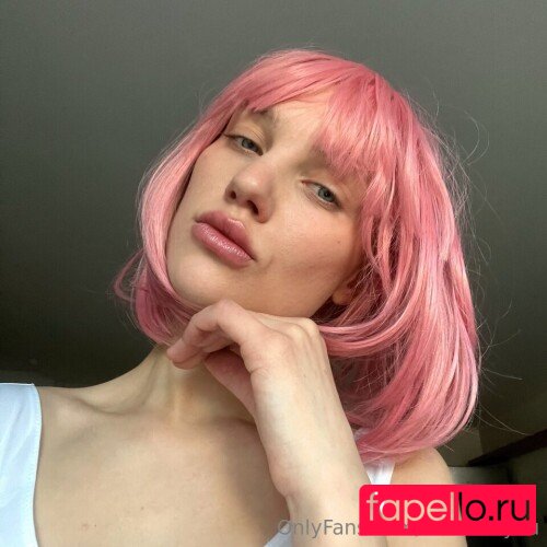 Vogue Unicorn Nude Onlyfans Photo 32