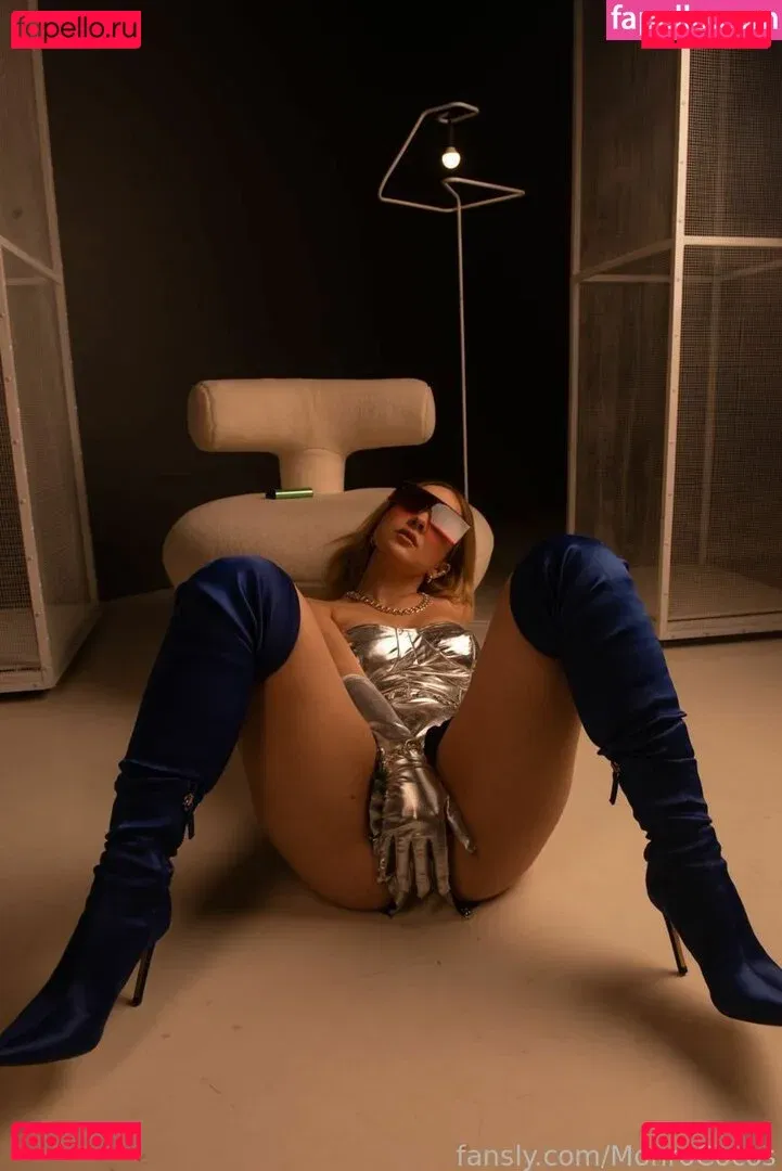 MonroCocos Onlyfans Photo Gallery 