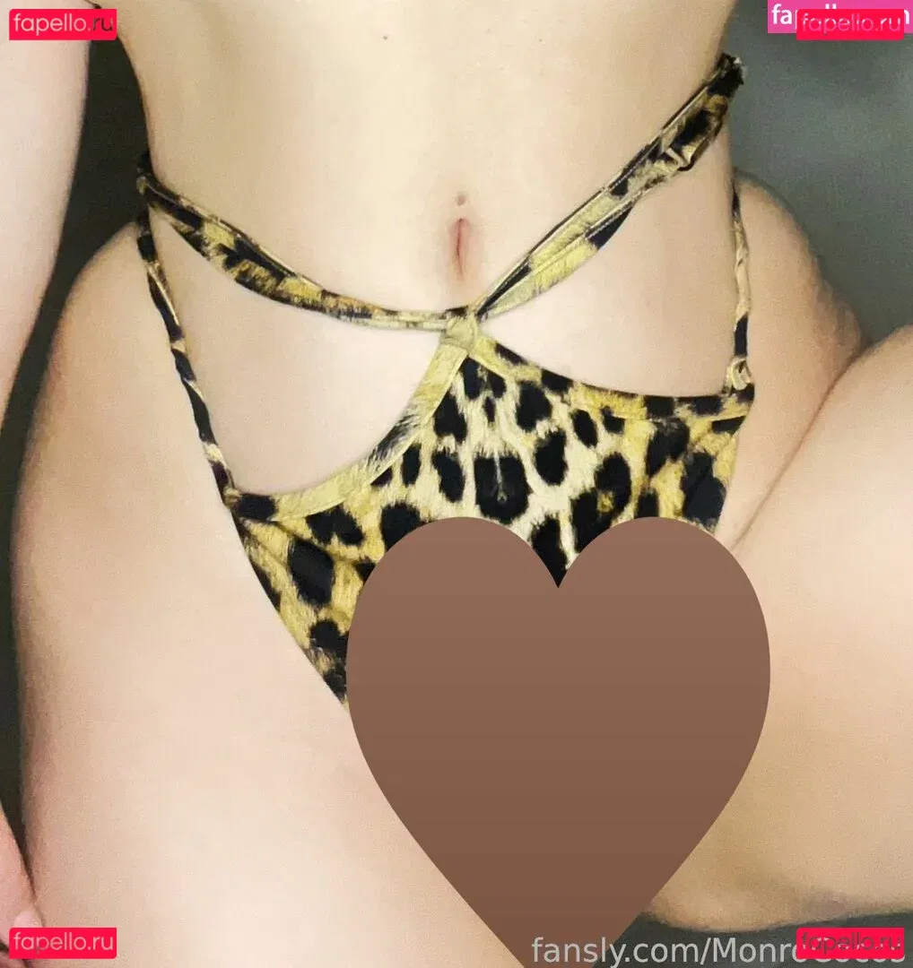 MonroCocos Onlyfans Photo Gallery 