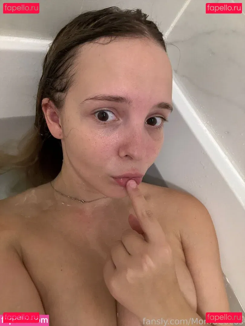 MonroCocos Onlyfans Photo Gallery 