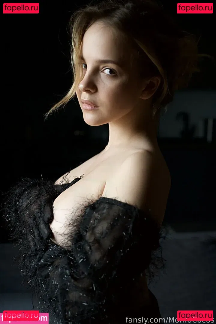 MonroCocos Onlyfans Photo Gallery 