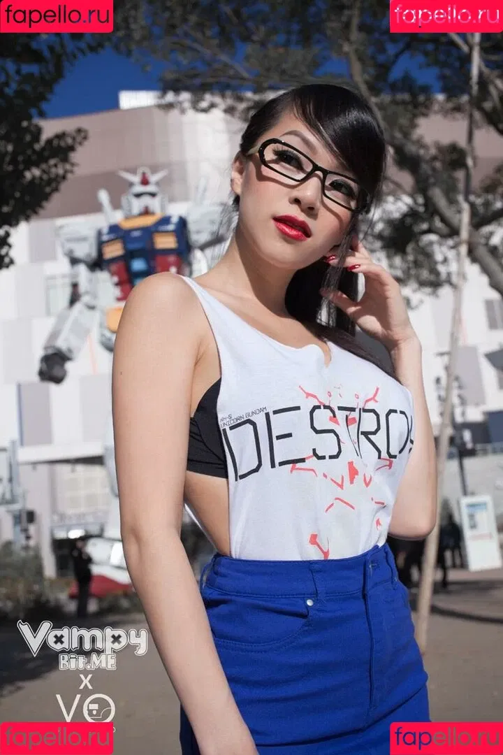 Vampybitme Onlyfans Photo Gallery 