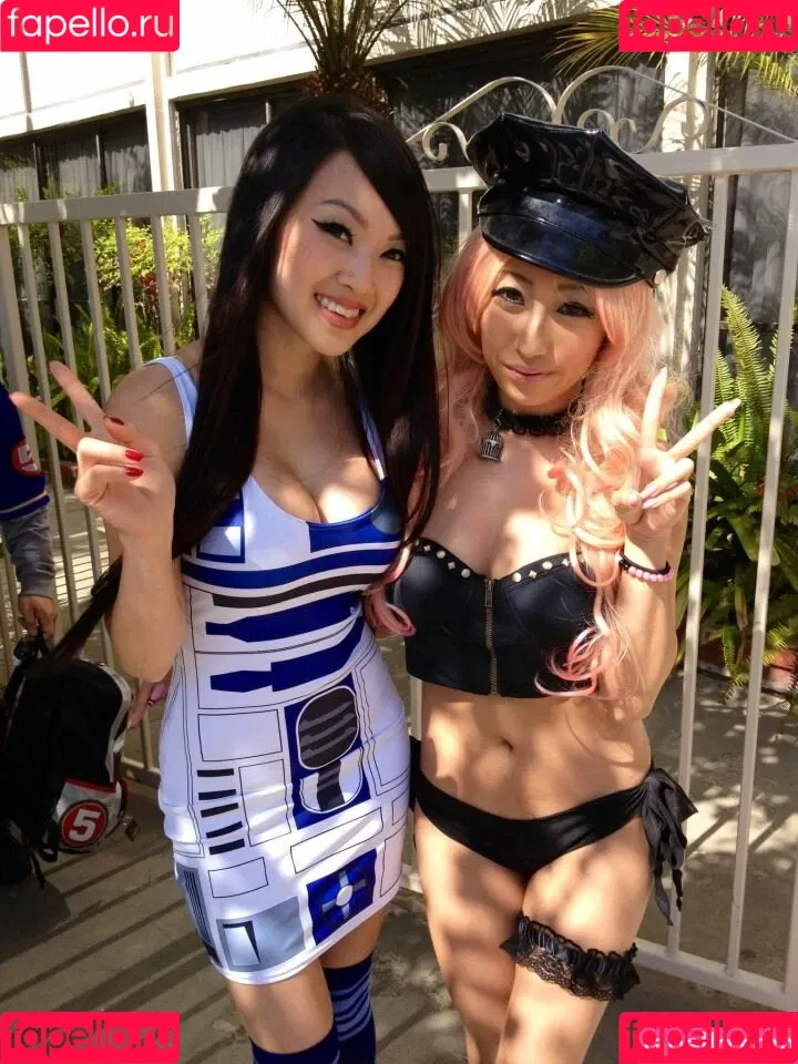 Vampybitme Onlyfans Photo Gallery 