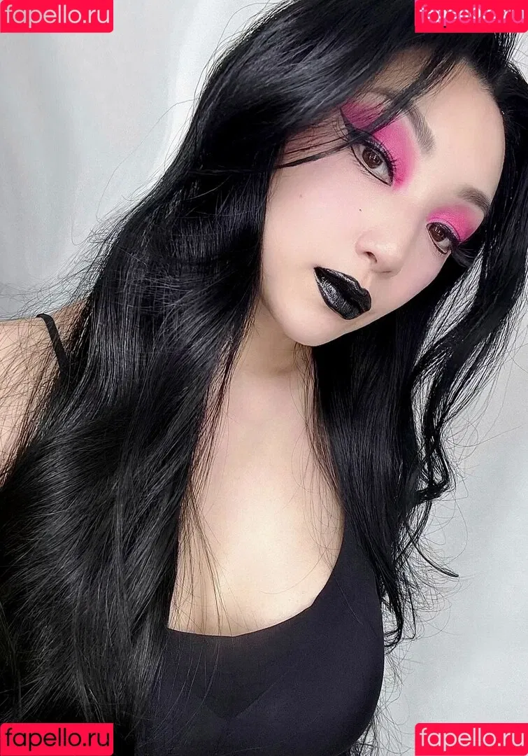 Vampybitme Onlyfans Photo Gallery 