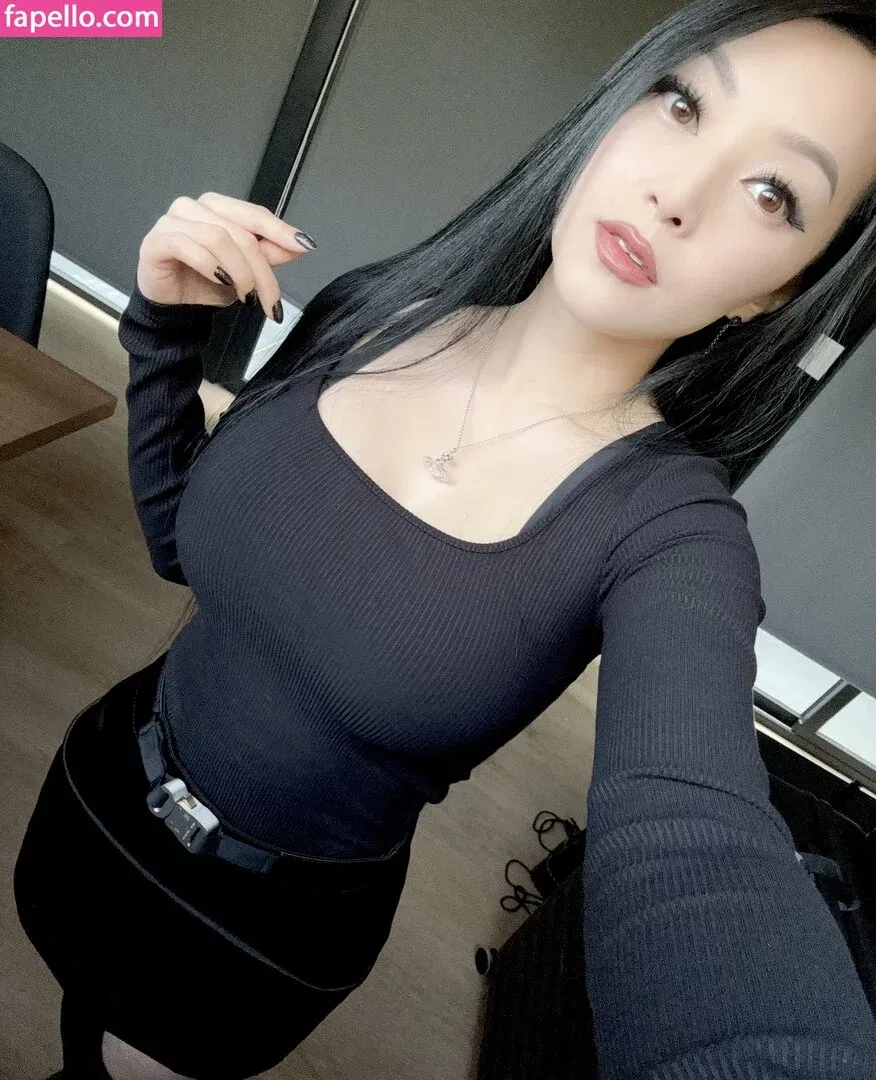 Vampybitme Onlyfans Photo Gallery 