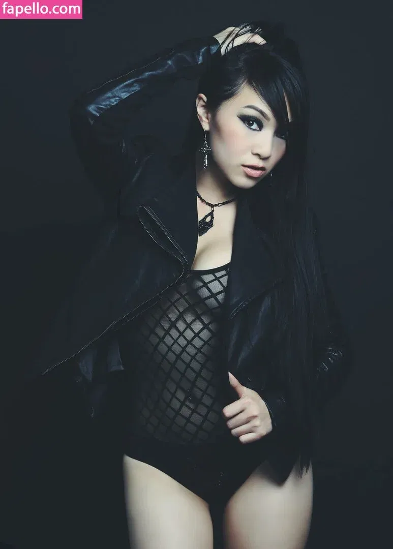 Vampybitme Onlyfans Photo Gallery 