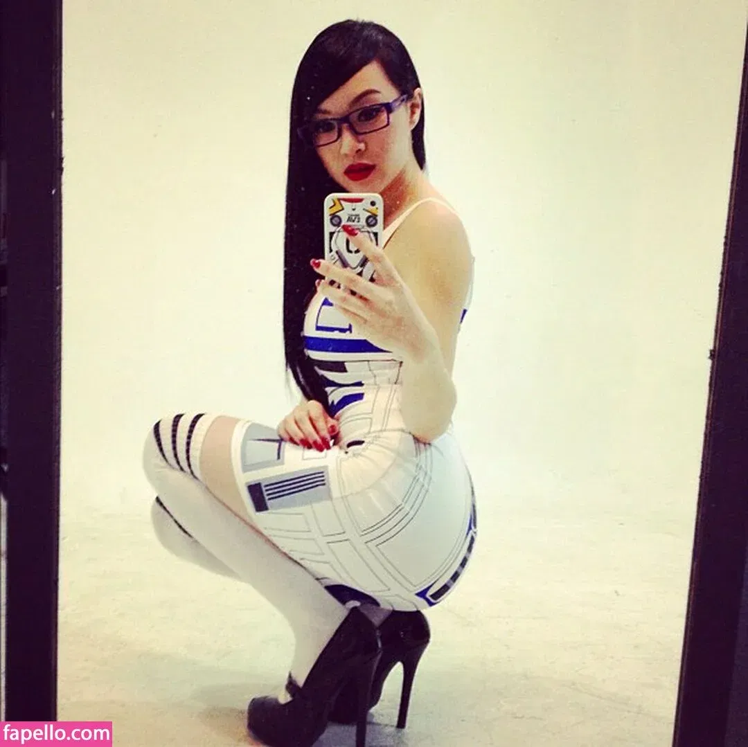 Vampybitme Onlyfans Photo Gallery 