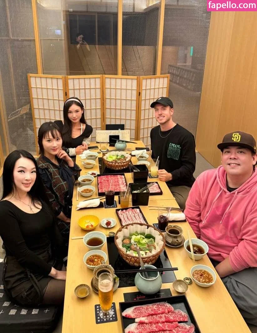 Vampybitme Onlyfans Photo Gallery 