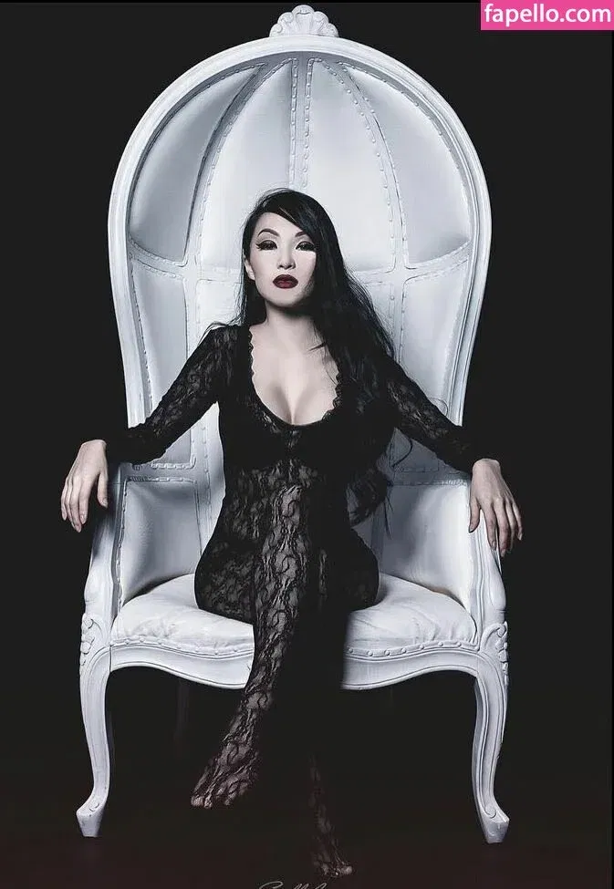 Vampybitme Onlyfans Photo Gallery 
