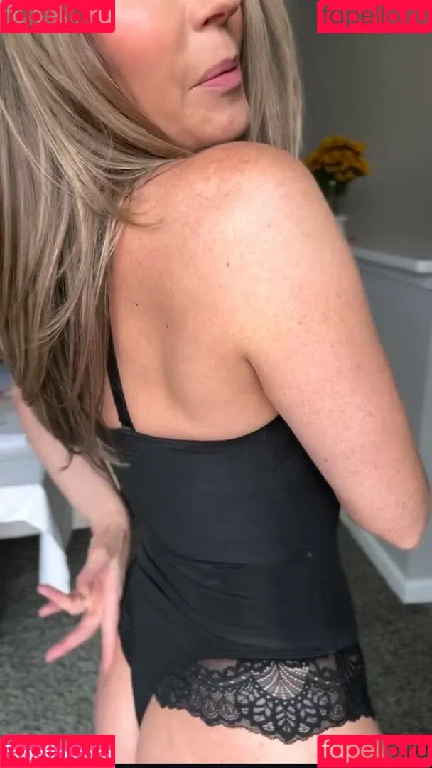 stylinbysarah Onlyfans Photo Gallery 
