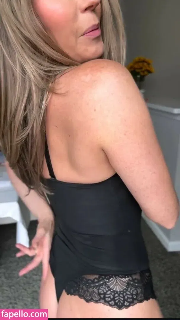 stylinbysarah Onlyfans Photo Gallery 