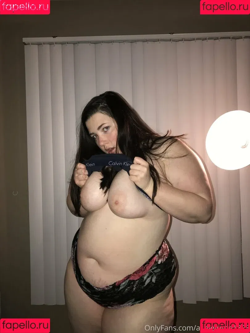ashleylynn1323 Onlyfans Photo Gallery 