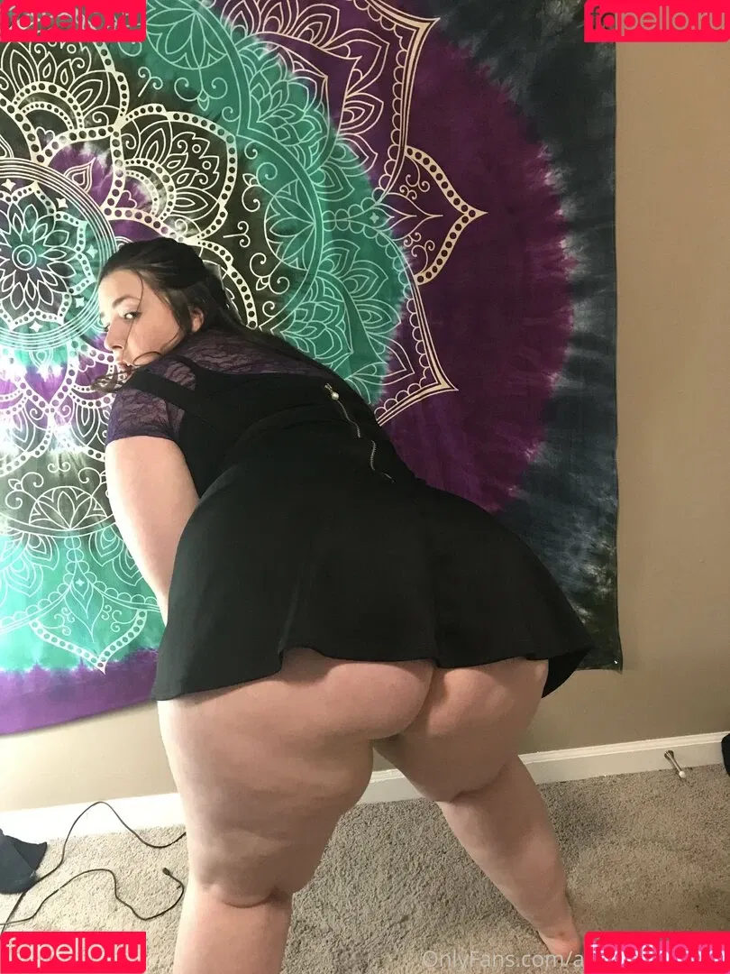 ashleylynn1323 Onlyfans Photo Gallery 