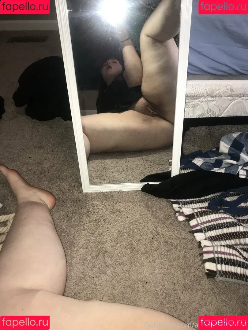 ashleylynn1323 Onlyfans Photo Gallery 