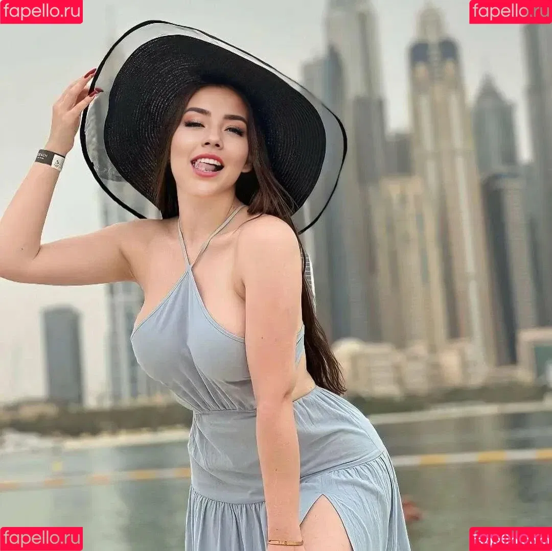 Parya_per Onlyfans Photo Gallery 