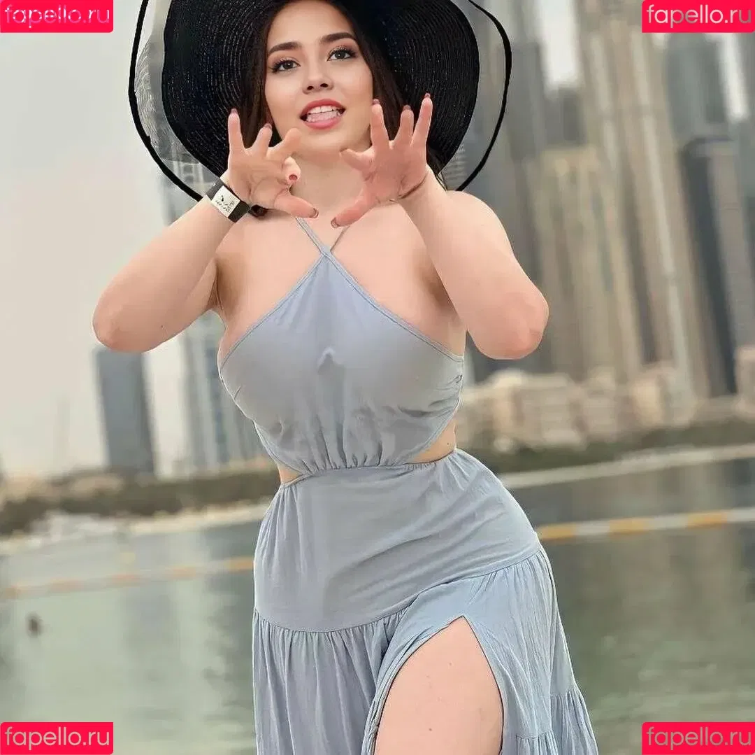Parya_per Onlyfans Photo Gallery 