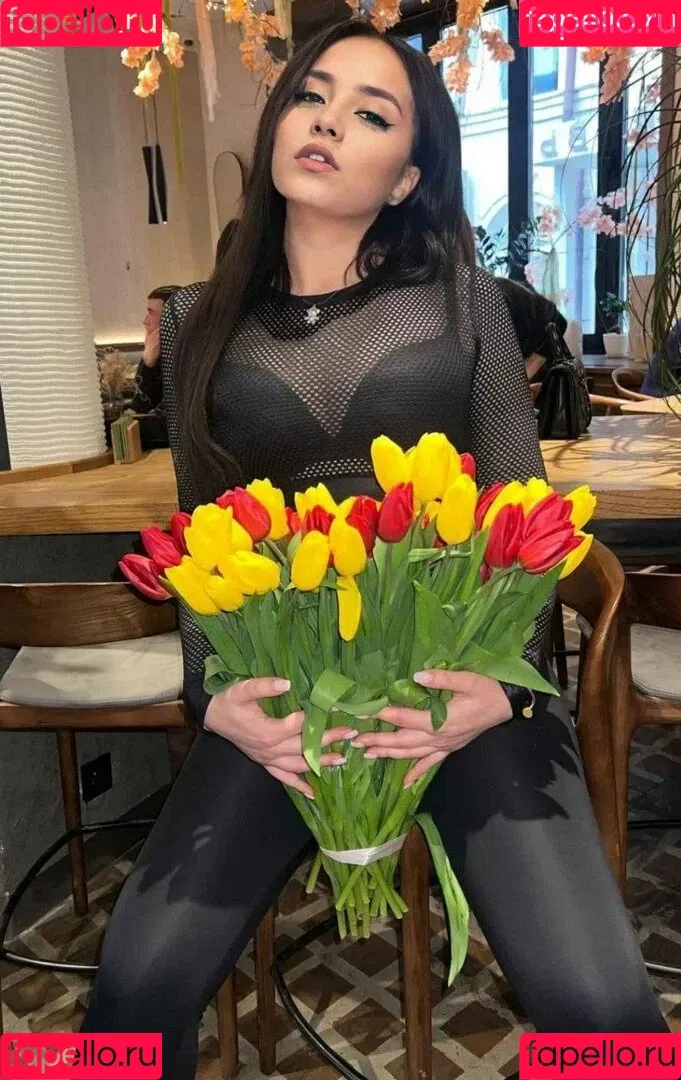 Parya_per Onlyfans Photo Gallery 
