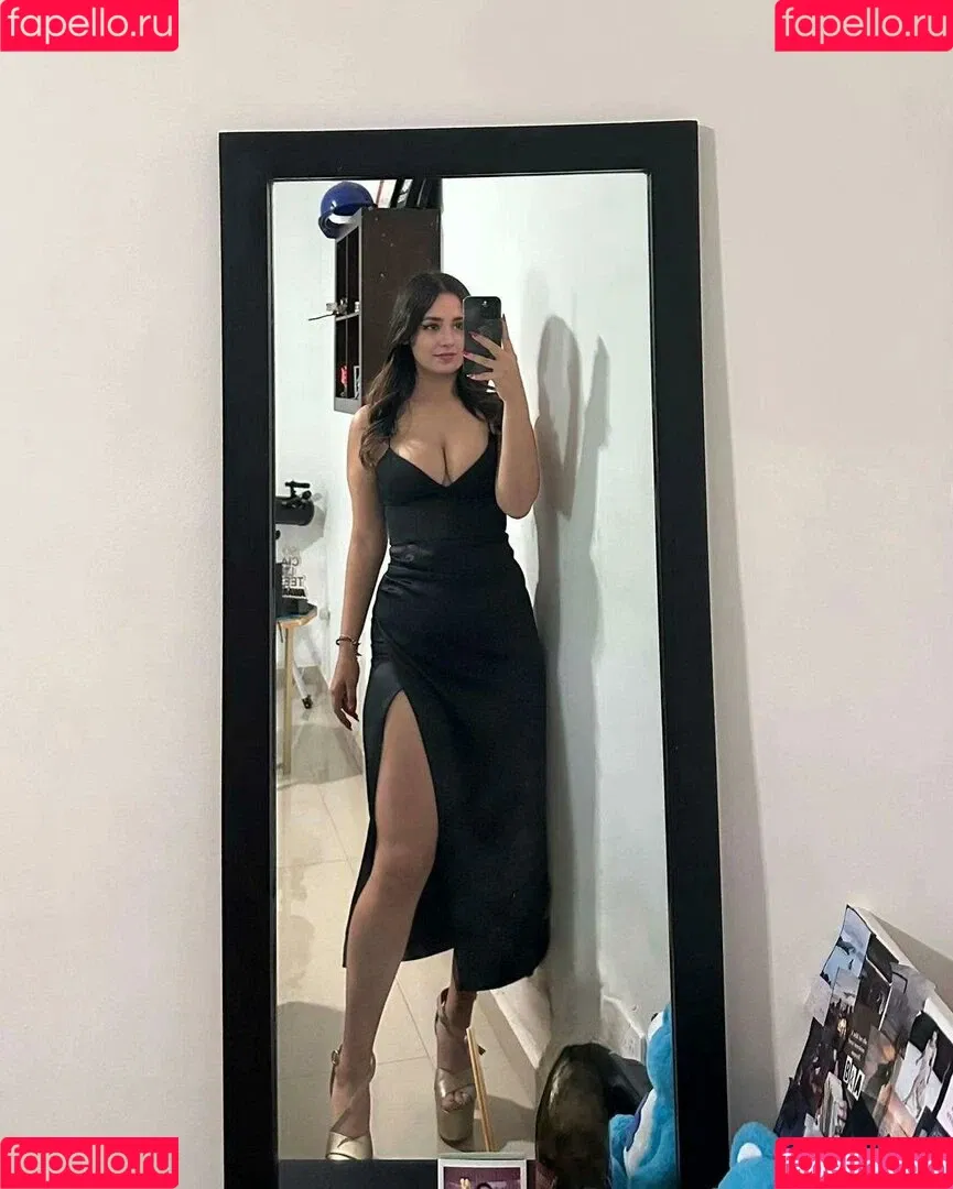 Parya_per Onlyfans Photo Gallery 