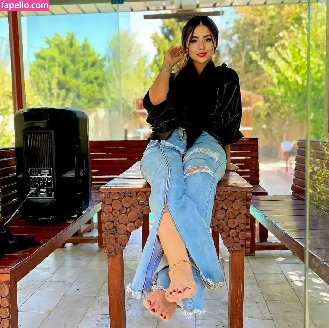 Parya_per Onlyfans Photo Gallery 