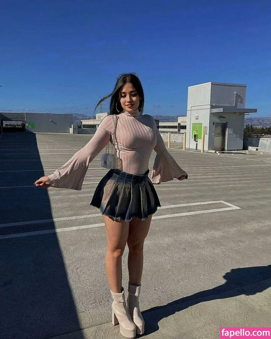 Parya_per Onlyfans Photo Gallery 