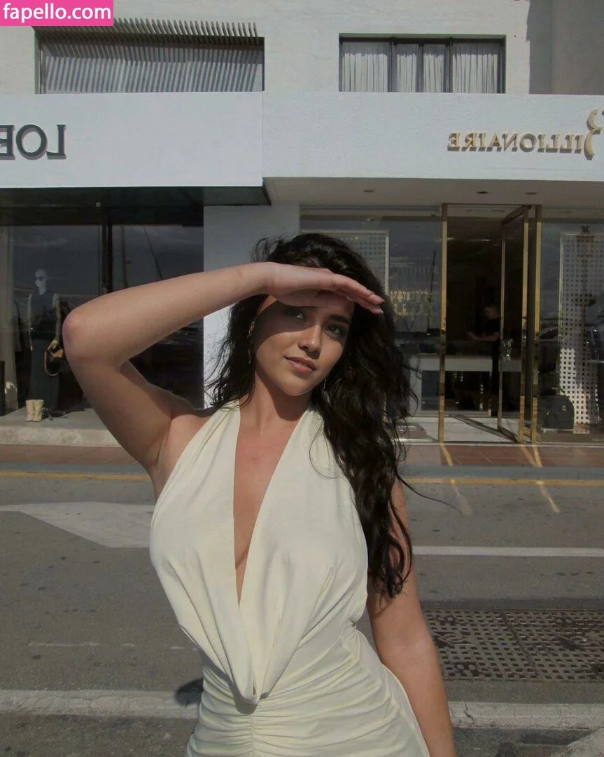 Parya_per Onlyfans Photo Gallery 