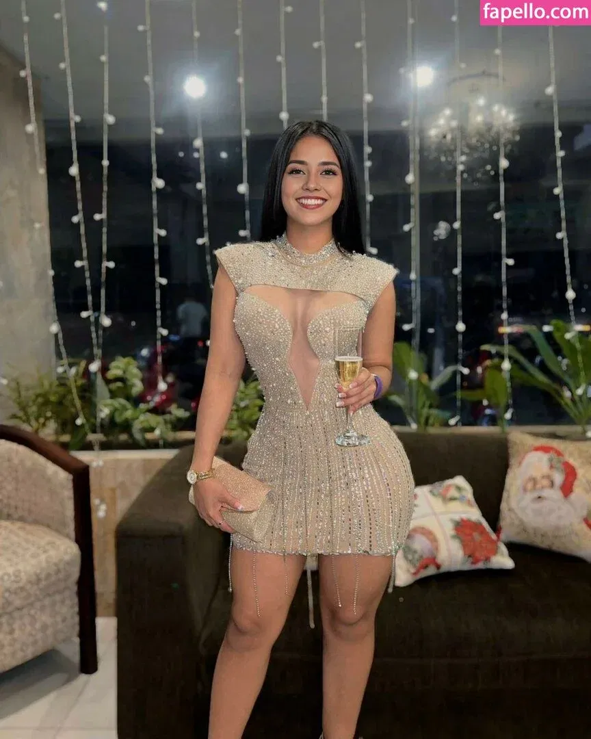 Parya_per Onlyfans Photo Gallery 