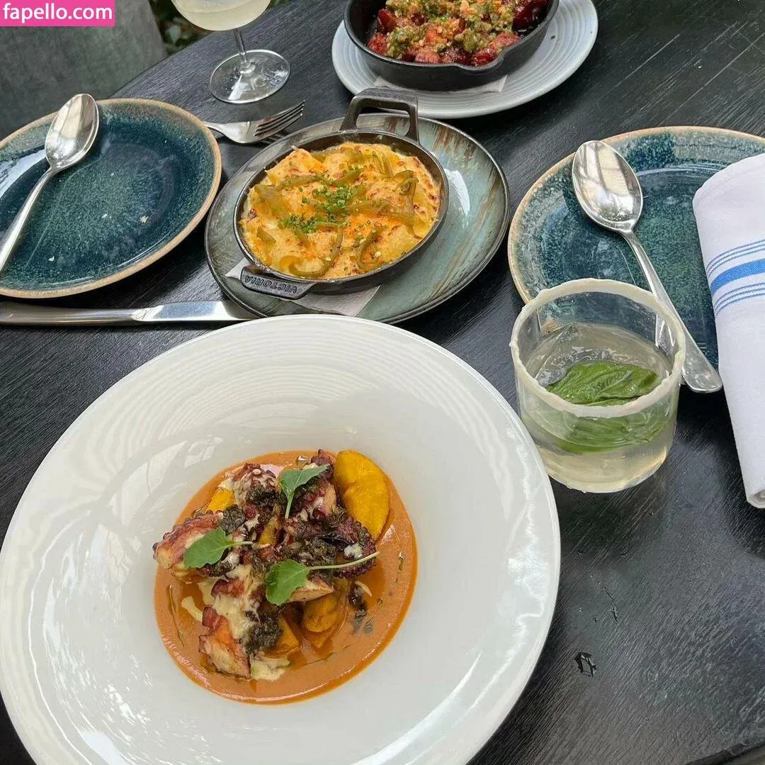 Parya_per Onlyfans Photo Gallery 