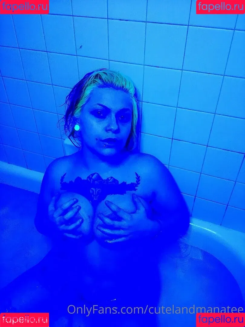 trusteemanatee Onlyfans Photo Gallery 