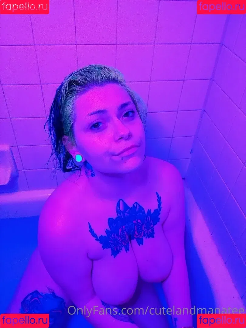 trusteemanatee Onlyfans Photo Gallery 