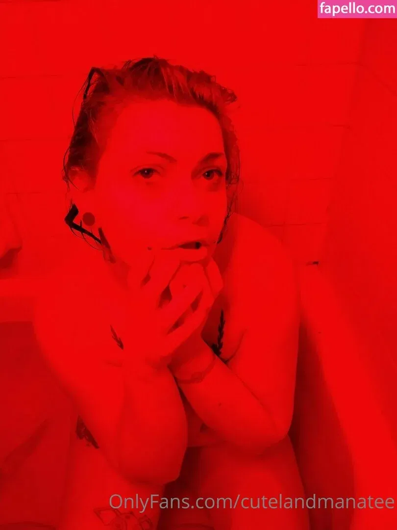 trusteemanatee Onlyfans Photo Gallery 