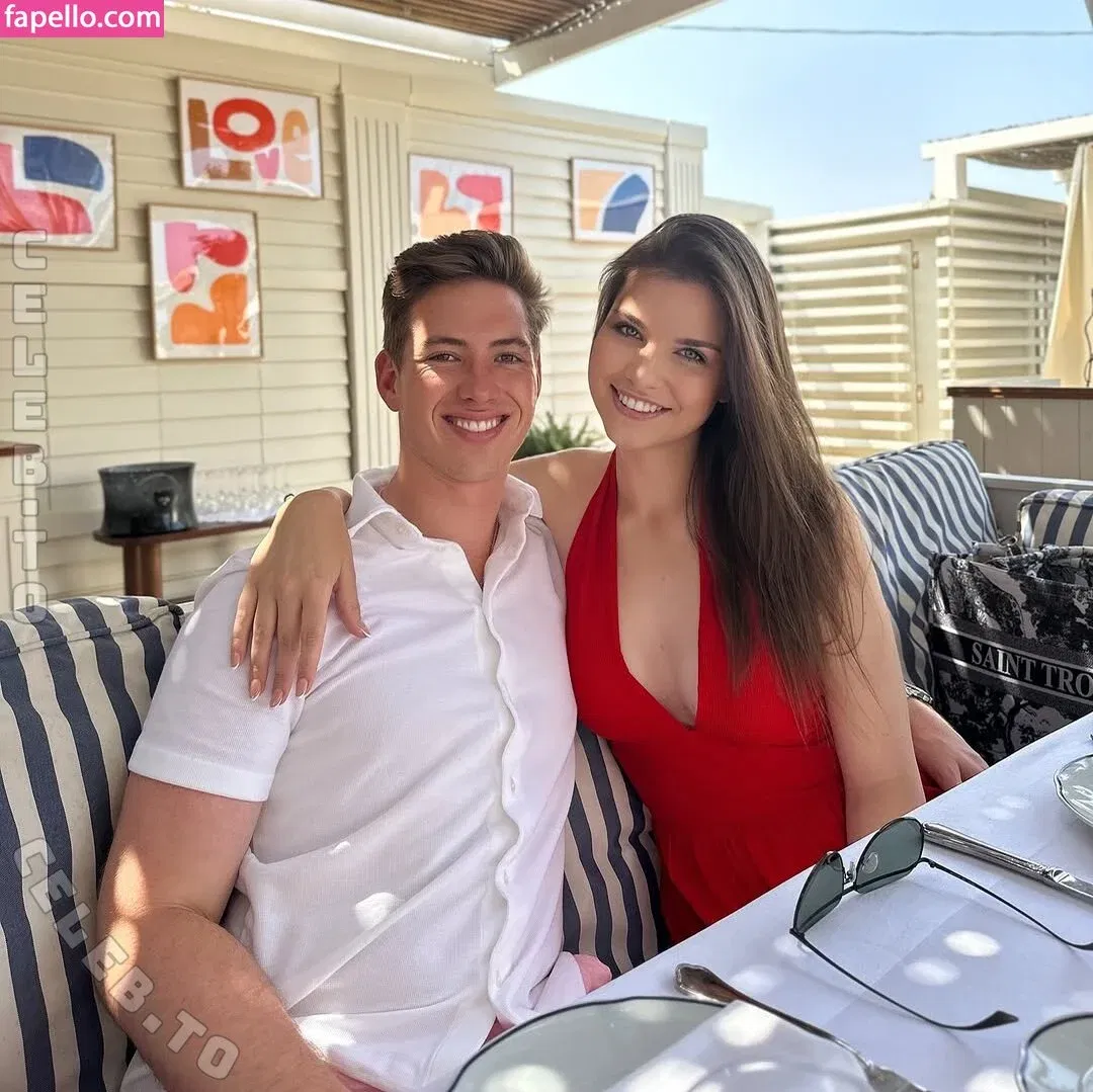 Vivien Keszthelyi Onlyfans Photo Gallery 