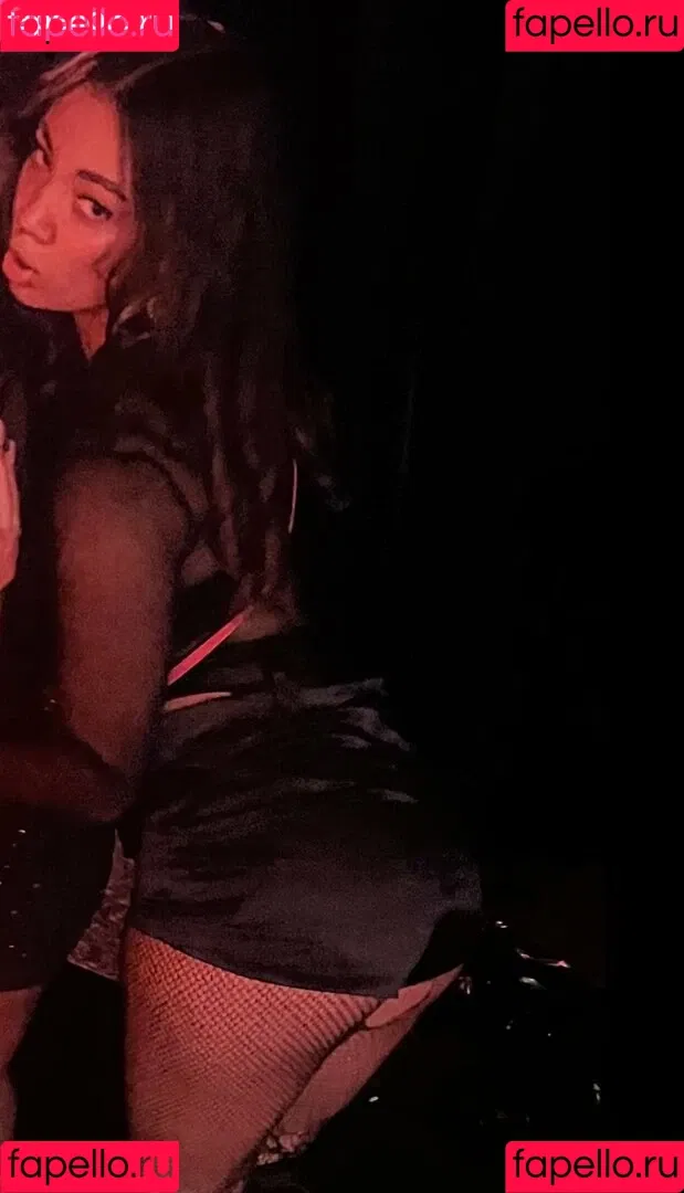 lilllyyy242 Onlyfans Photo Gallery 