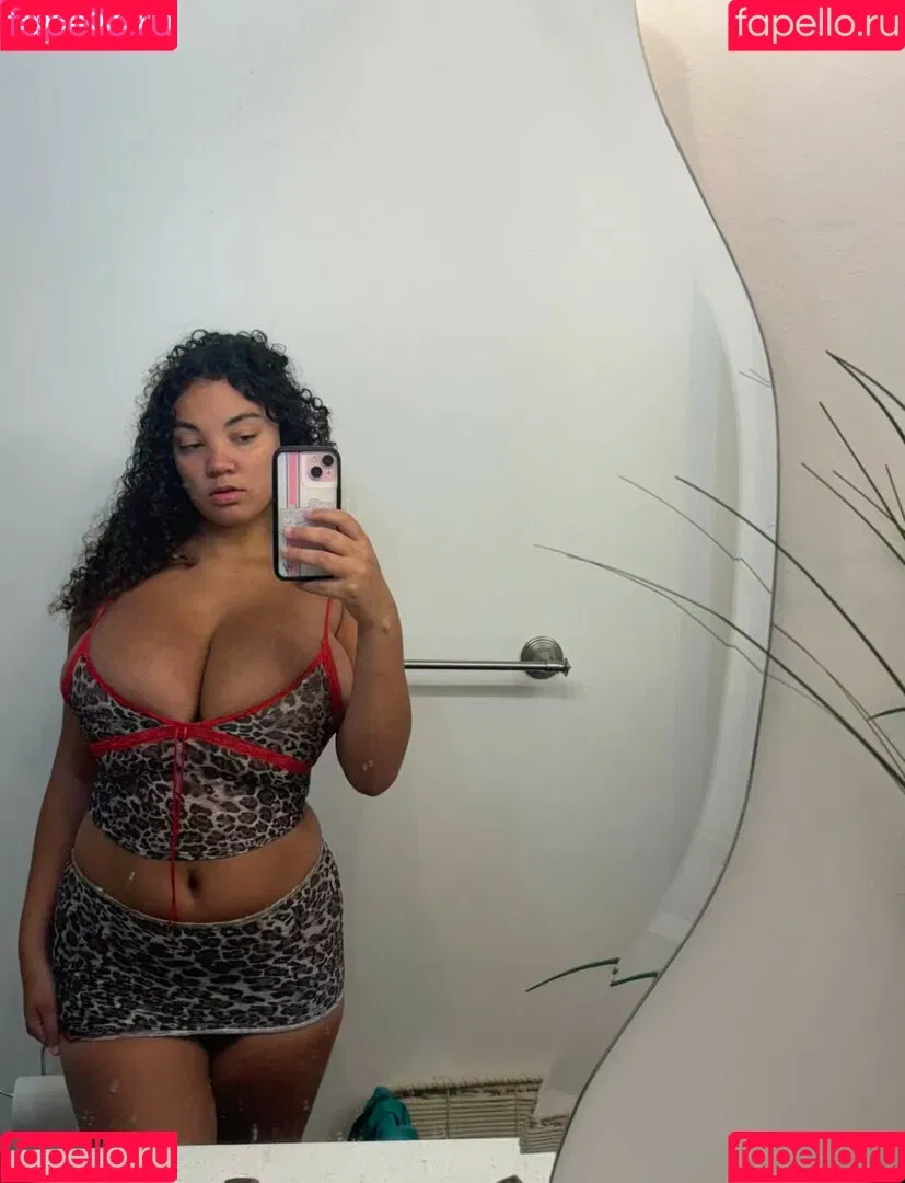 lilllyyy242 Onlyfans Photo Gallery 