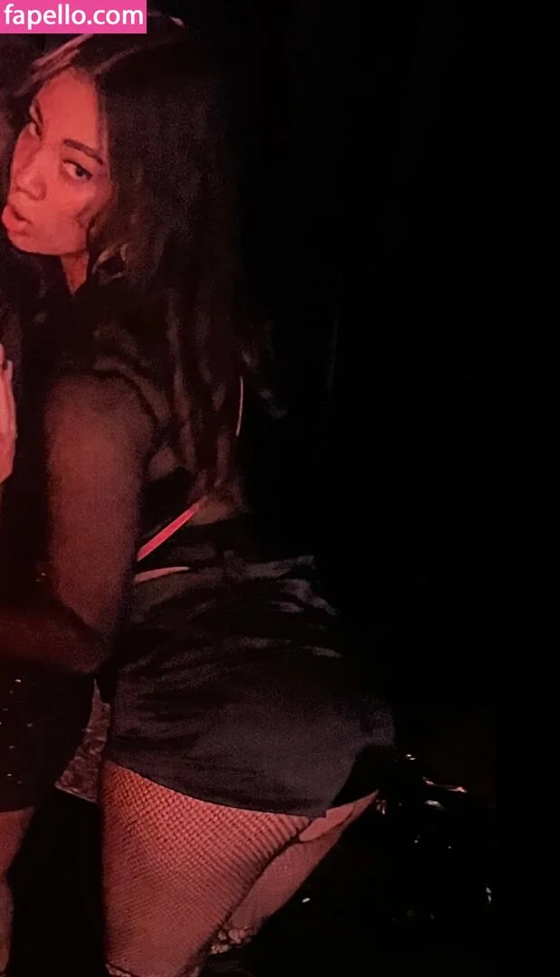 lilllyyy242 Onlyfans Photo Gallery 