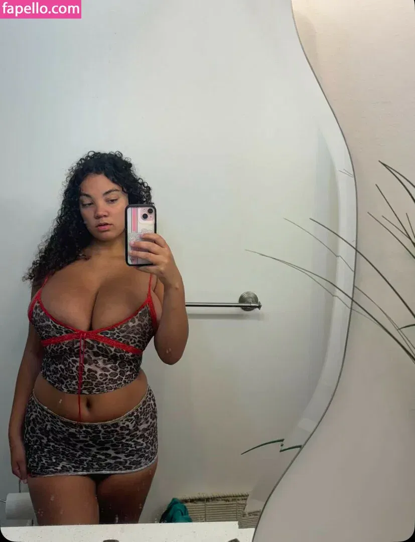 lilllyyy242 Onlyfans Photo Gallery 