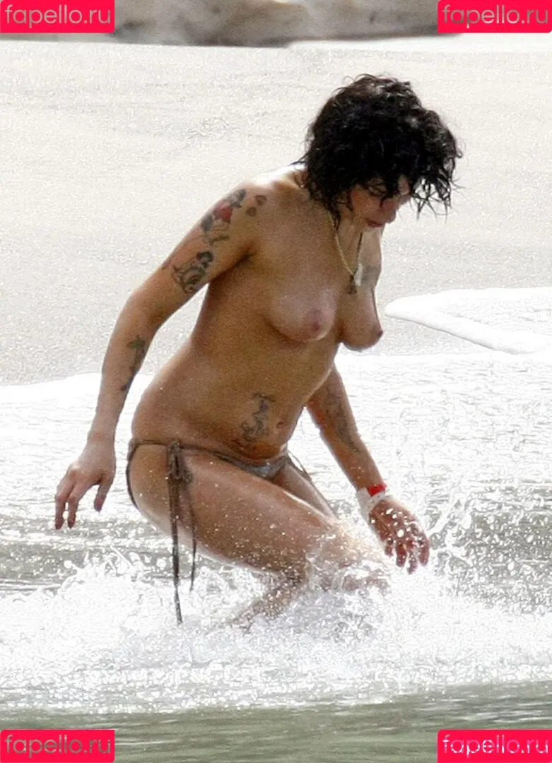 Amy Winehouse Onlyfans Photo Gallery 