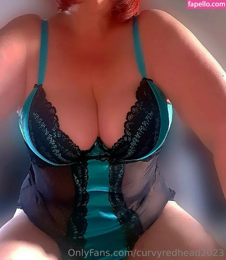curvyredhead2023 Onlyfans Photo Gallery 