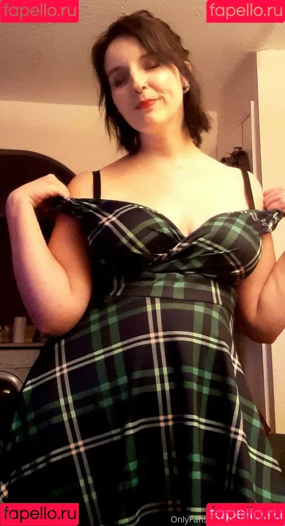 peacelily1993 Onlyfans Photo Gallery 