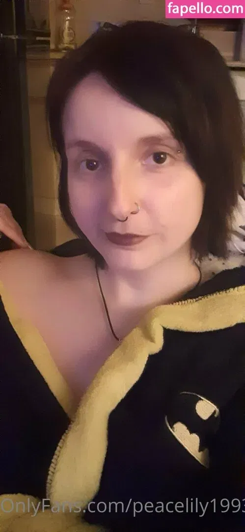 peacelily1993 Onlyfans Photo Gallery 