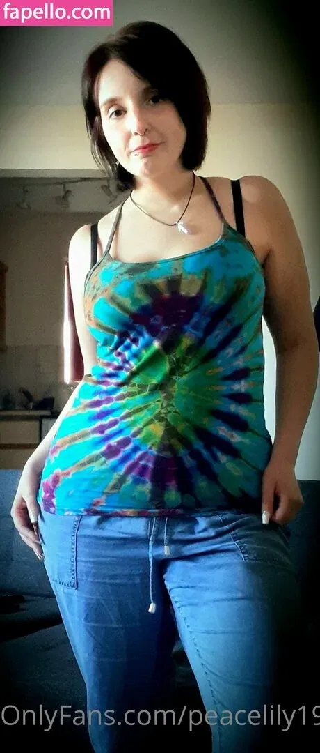 peacelily1993 Onlyfans Photo Gallery 