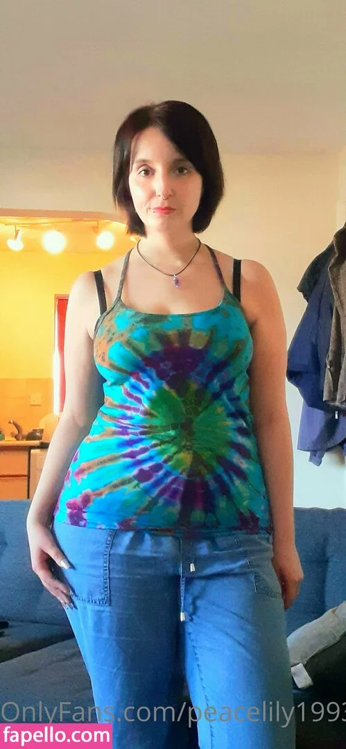 peacelily1993 Onlyfans Photo Gallery 