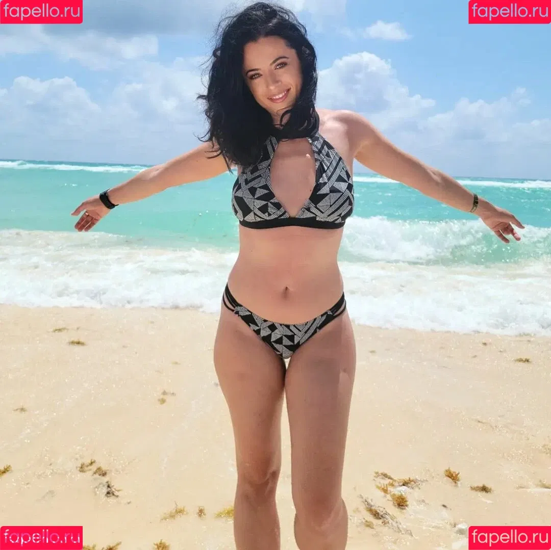LunaLux ASMR Onlyfans Photo Gallery 