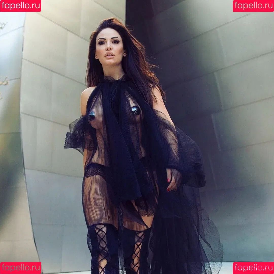 Bleona Qereti Onlyfans Photo Gallery 