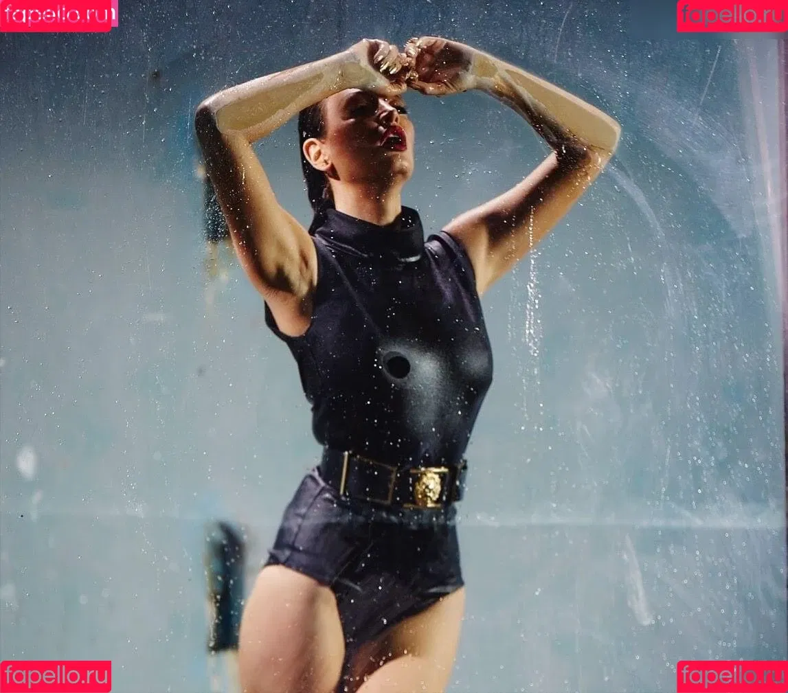 Bleona Qereti Onlyfans Photo Gallery 