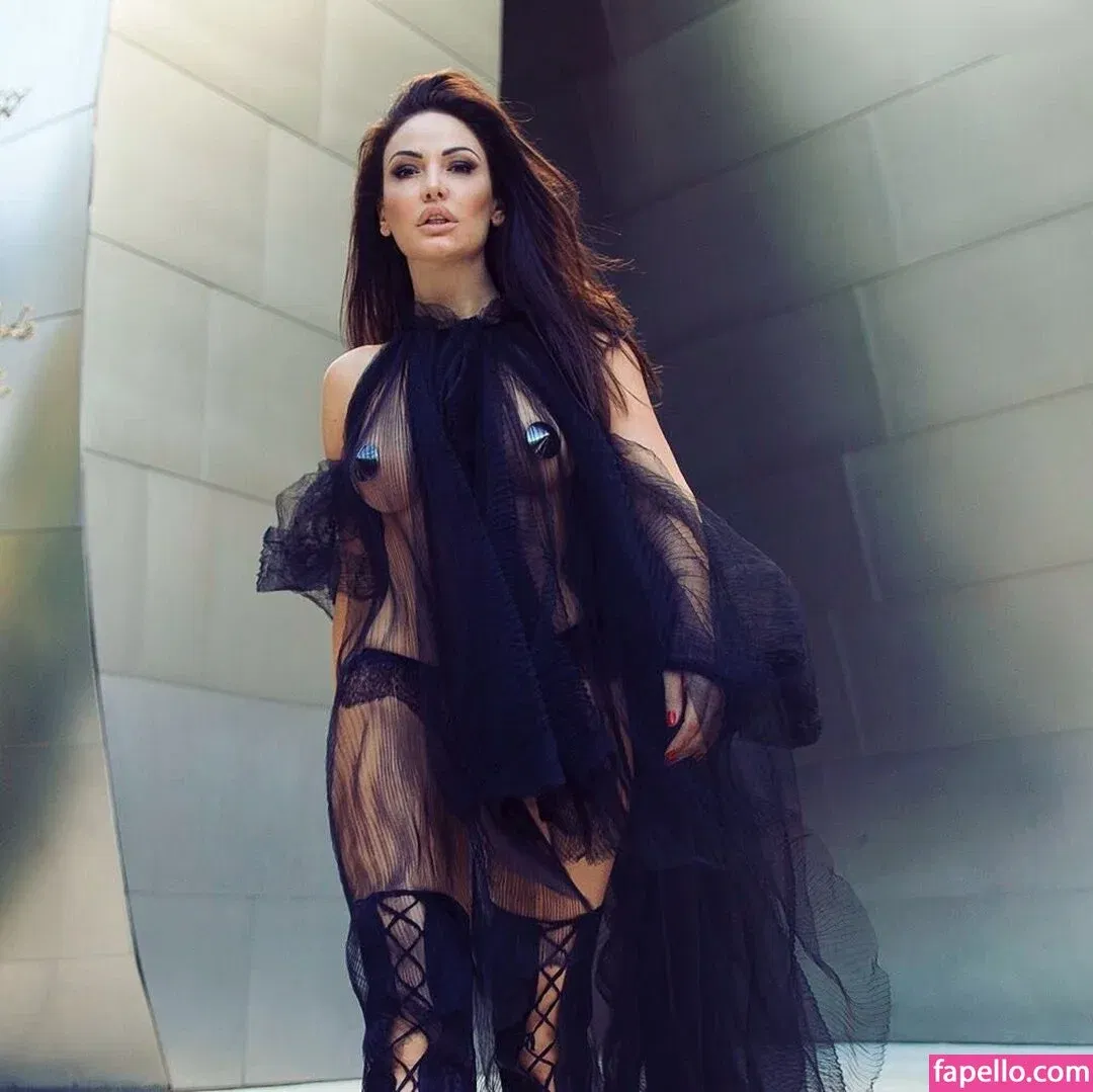 Bleona Qereti Onlyfans Photo Gallery 