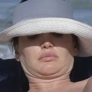 Bleona Qereti Onlyfans Photo Gallery 