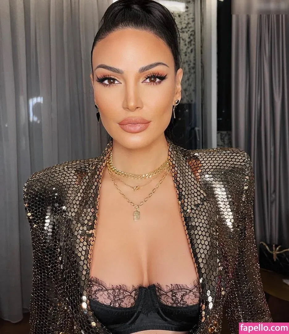 Bleona Qereti Onlyfans Photo Gallery 