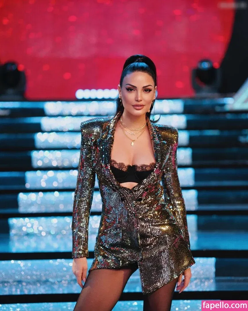 Bleona Qereti Onlyfans Photo Gallery 