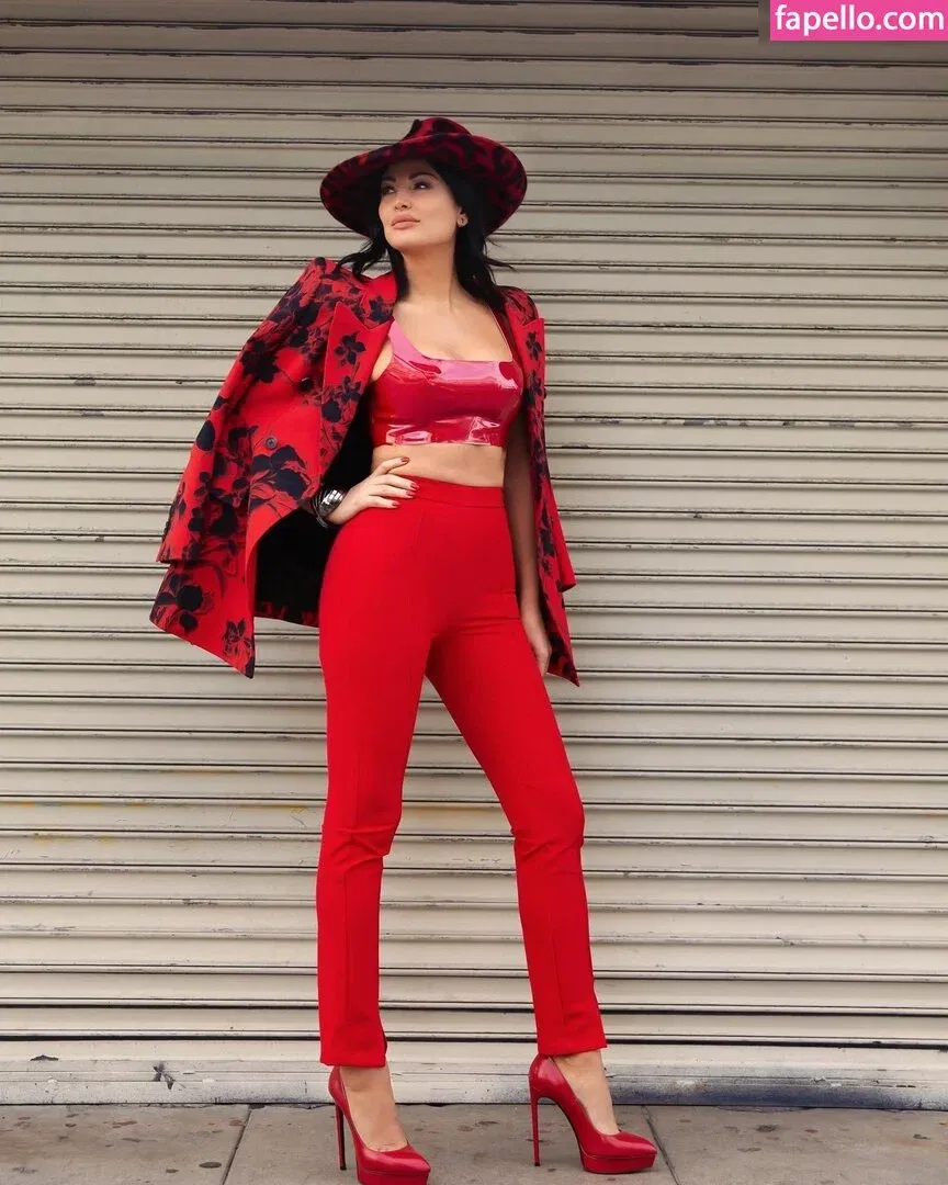 Bleona Qereti Onlyfans Photo Gallery 